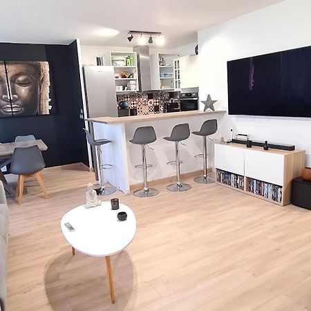 Charmant Logement Avec Jacuzzi Mantes-la-Jolie Dış mekan fotoğraf