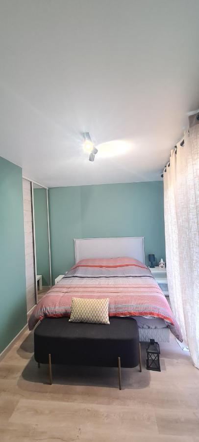 Charmant Logement Avec Jacuzzi Mantes-la-Jolie Dış mekan fotoğraf